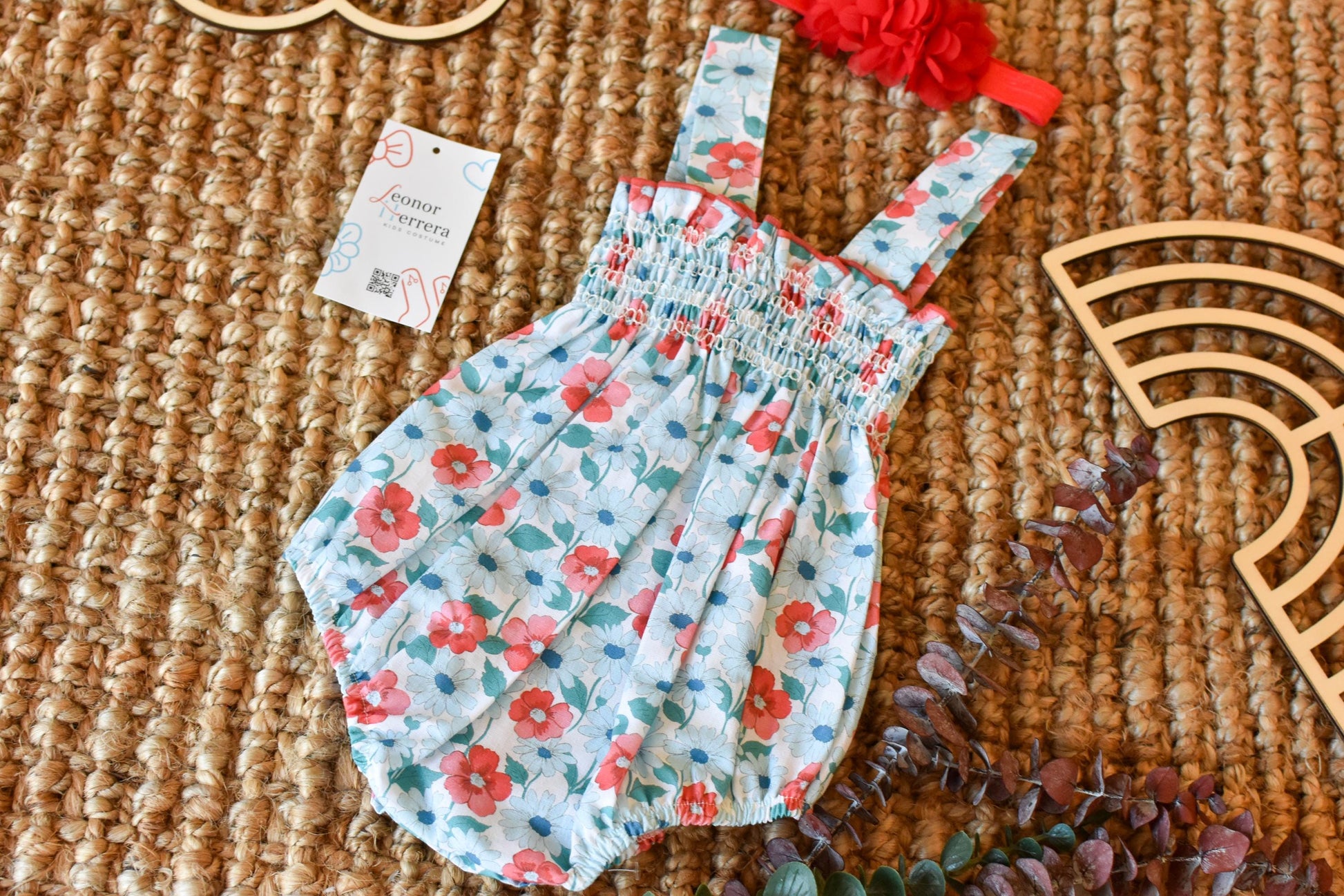 Bodies with Roses in Blue - Red