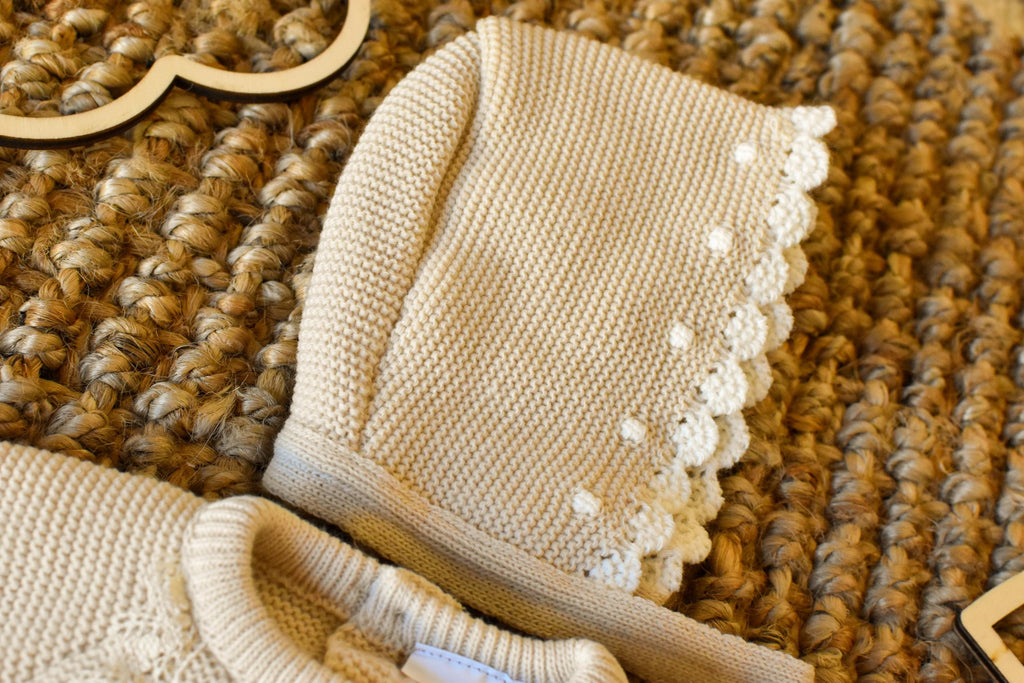 Knitted Small Lace and Points in Camel