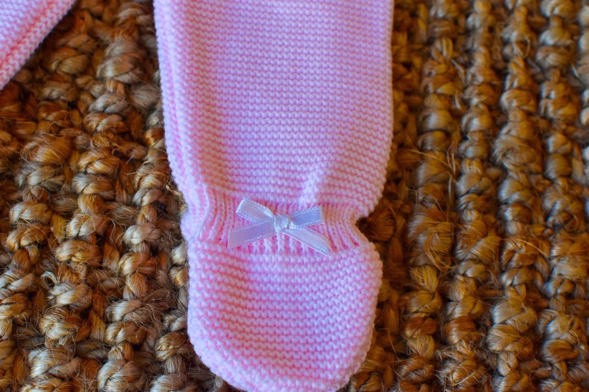 Knitted Small Lace and Points in Pink - White