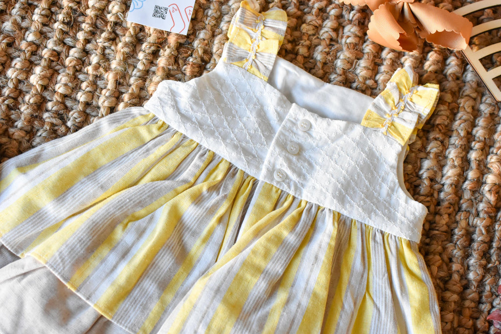 Girl Dress with lines and fabric Swiss