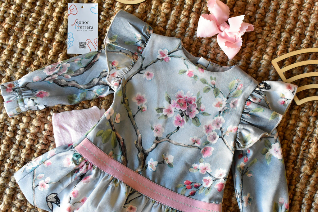 Dress Flower in Grey