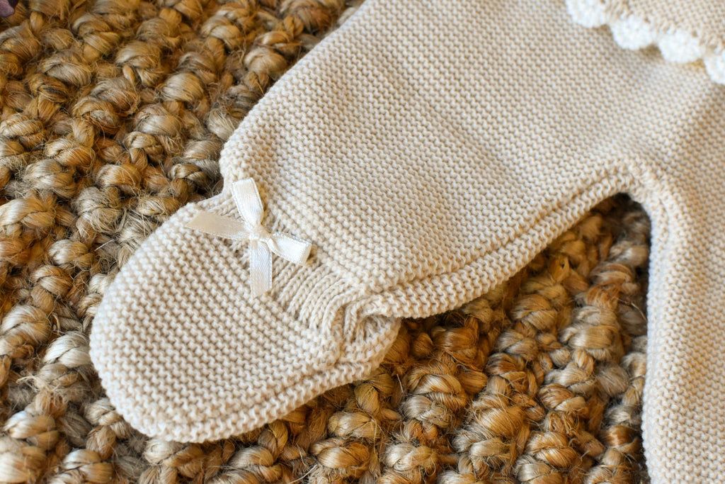 Knitted Small Lace and Points in Camel