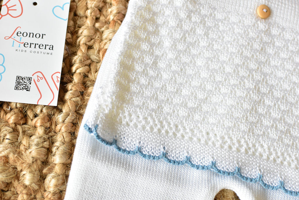 Knit Newborn Buttons Set in White - Blue