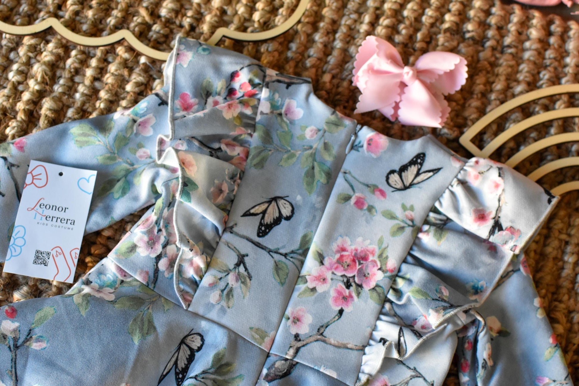 Dress Flowers in Grey