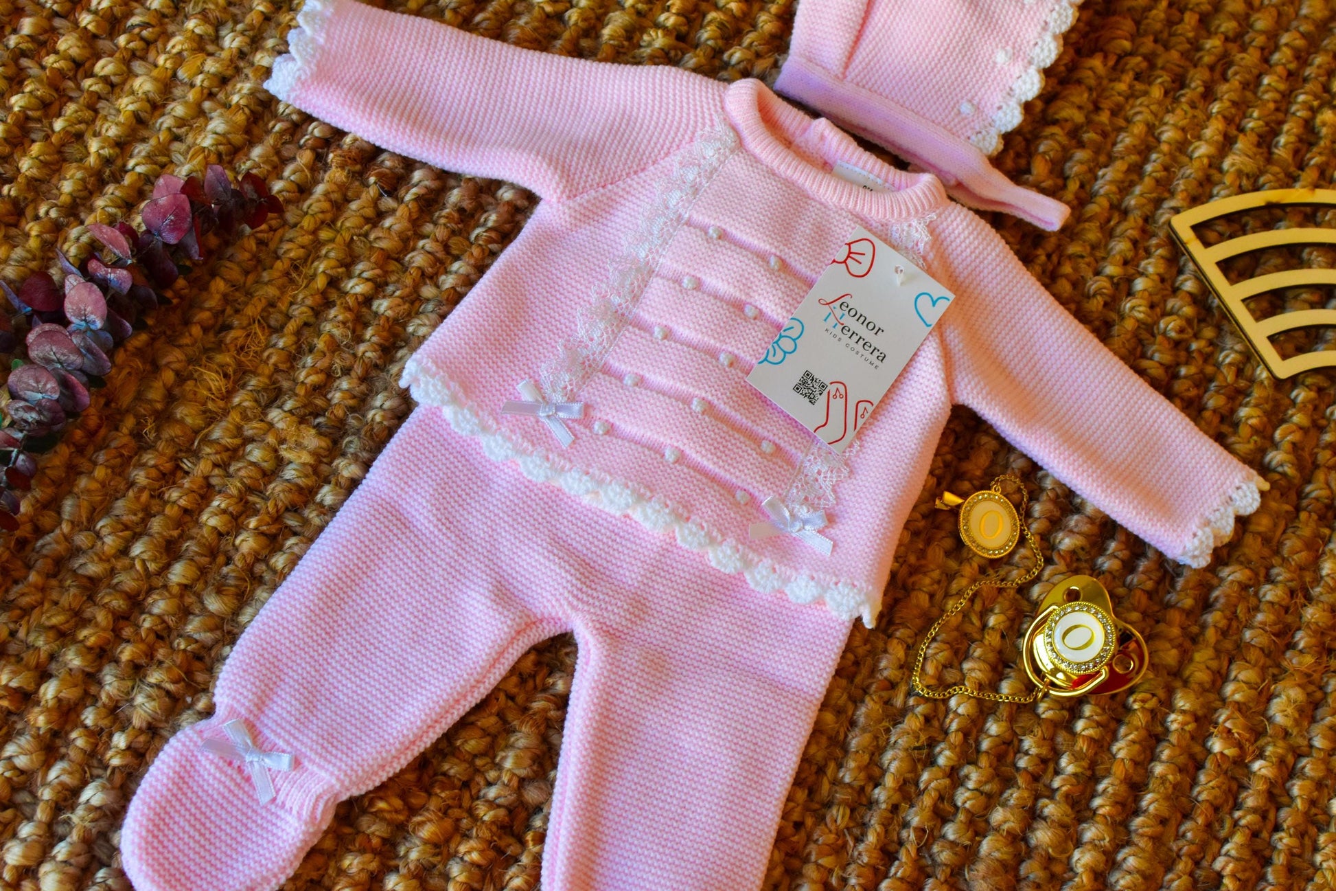 Knitted Small Lace and Points in Pink - White