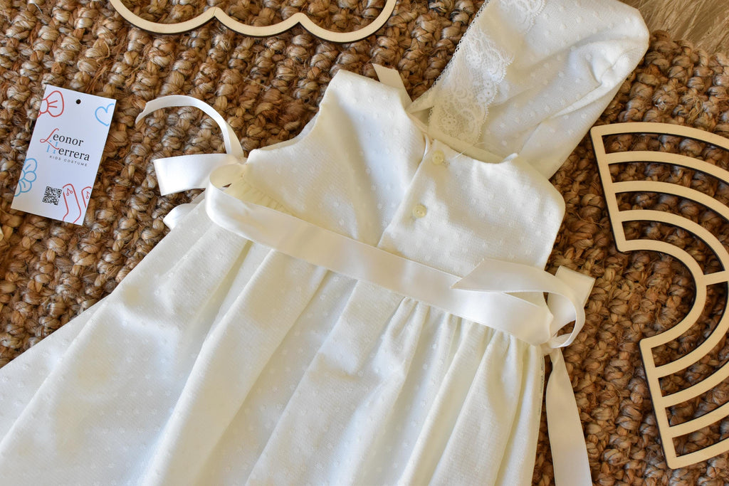 Dress Ceremonial Bow With Boneet In Pearl