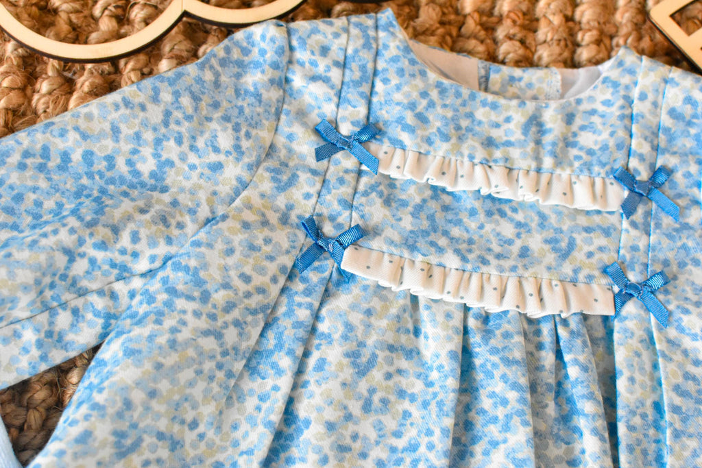 Dress outfit baby girl in Baby blue
