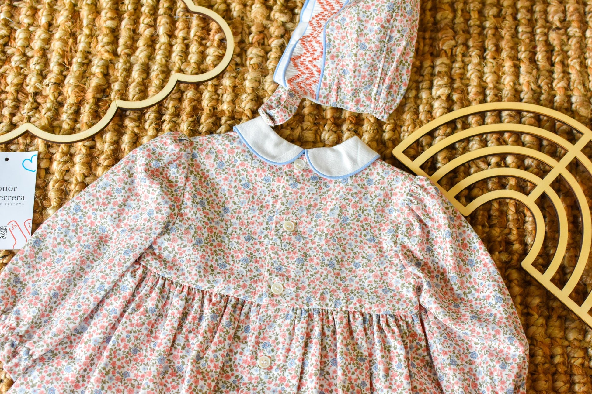 Dress with bonnet in old rose