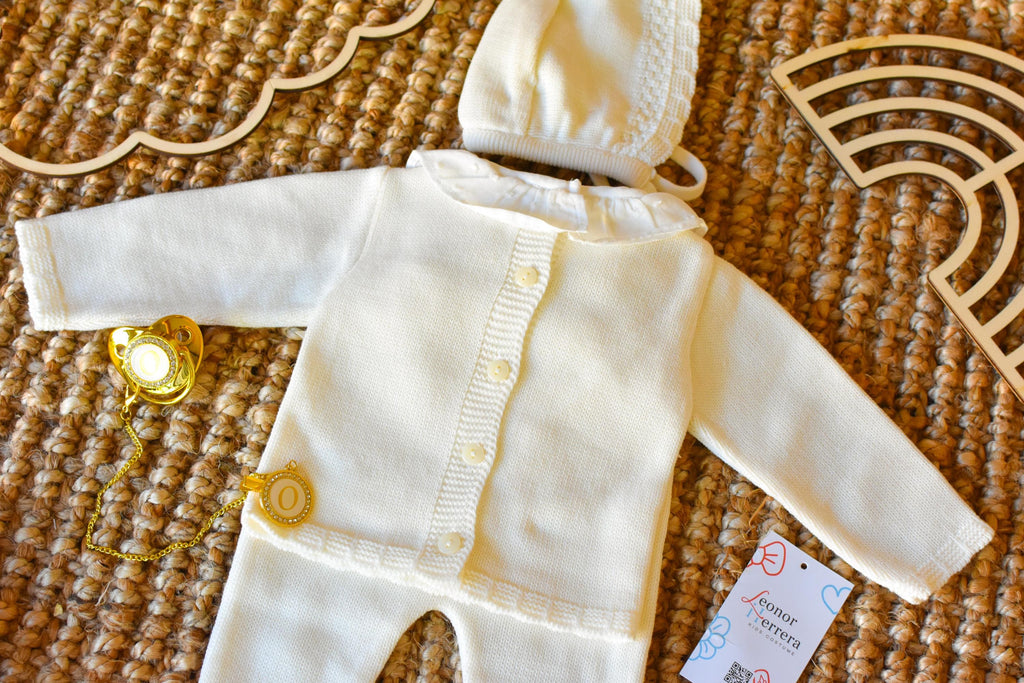 Knitted Bow and lace in Beige