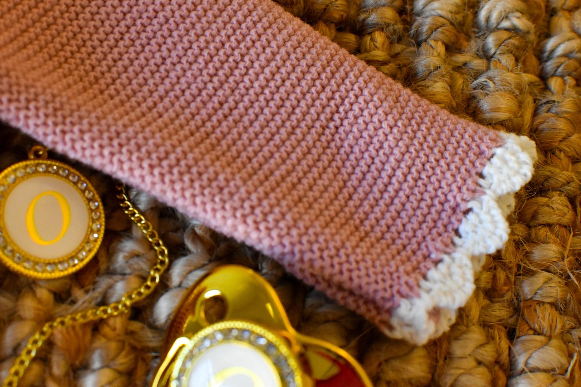 Knitted Small Lace and Points in Old Pink