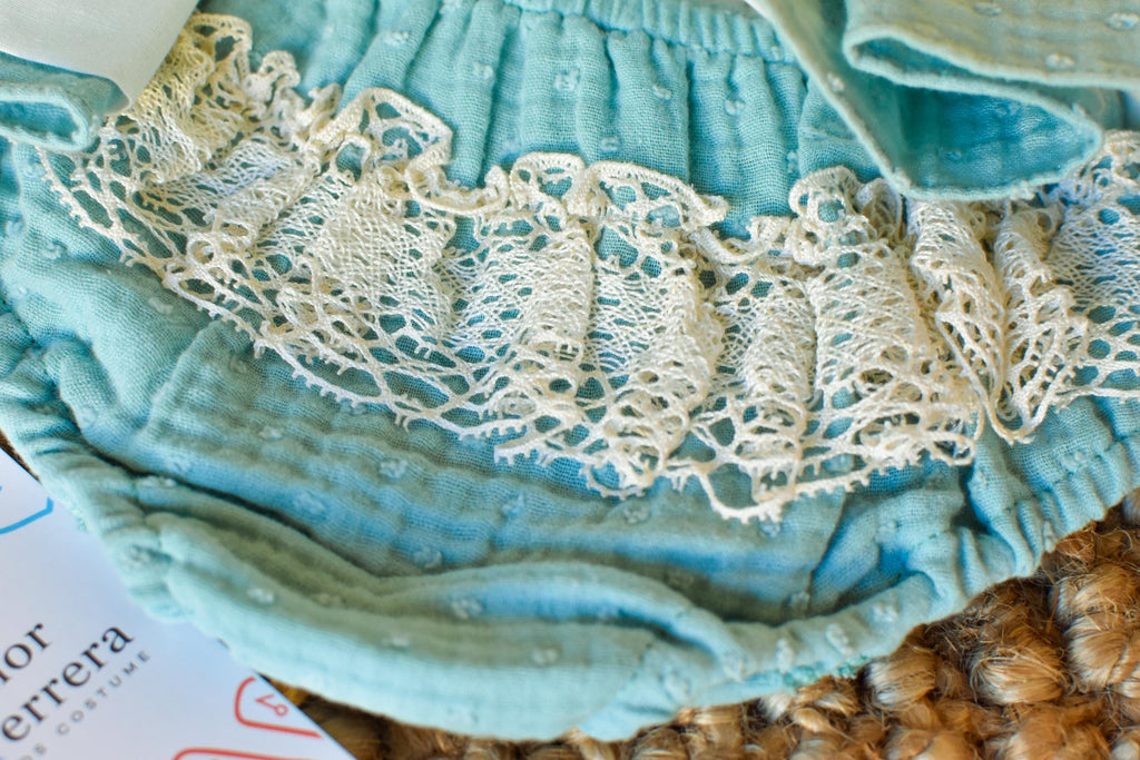 Dress Set with bonnet in Old Green