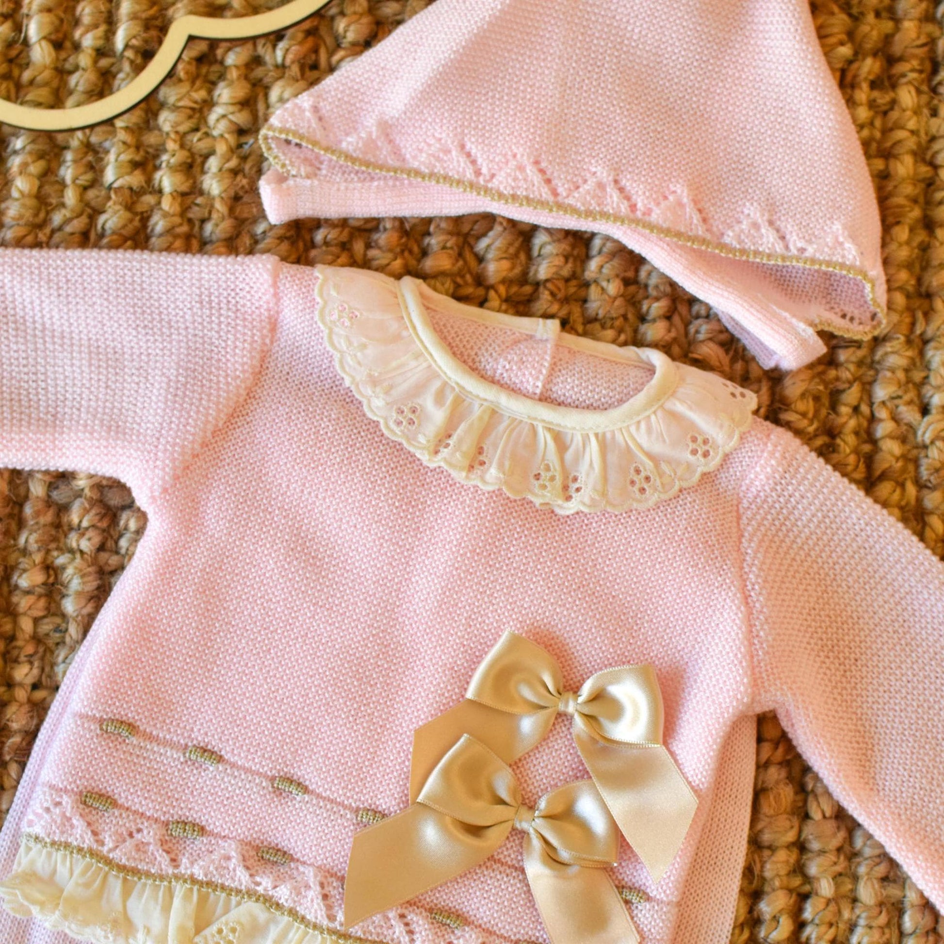 Newborn Knit Bow with Embroidered Strip in Pink