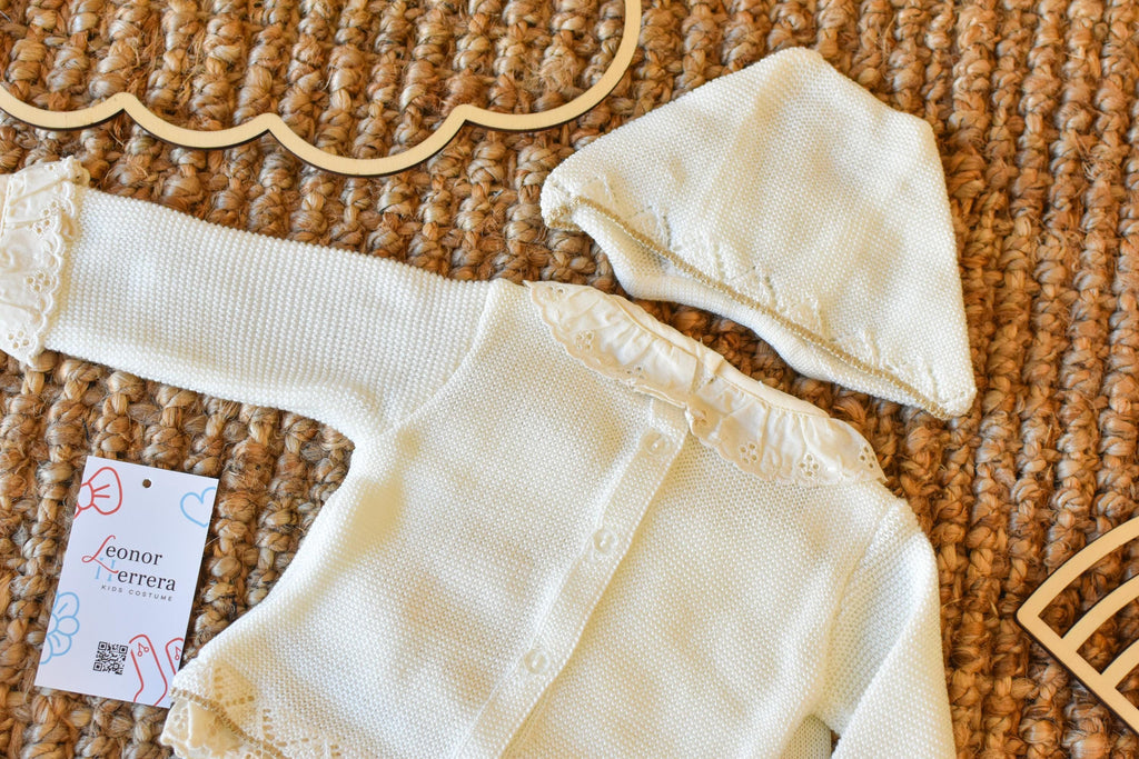 Newborn Knit Bow with Embroidered Strip in Beige