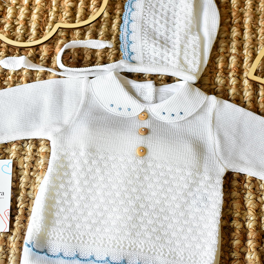 Knit Newborn Buttons Set in White - Blue
