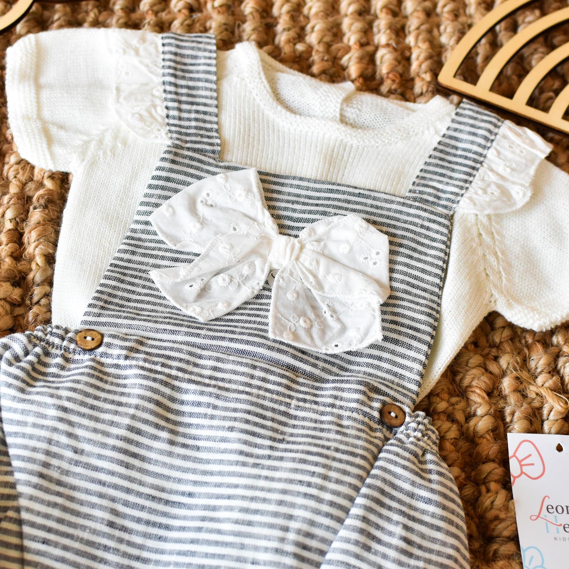 Peto set with lines and Center bow