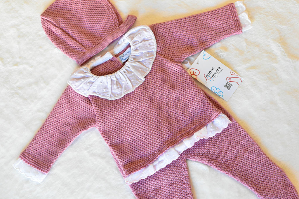 Knitted with Swiss Collar in Old Pink