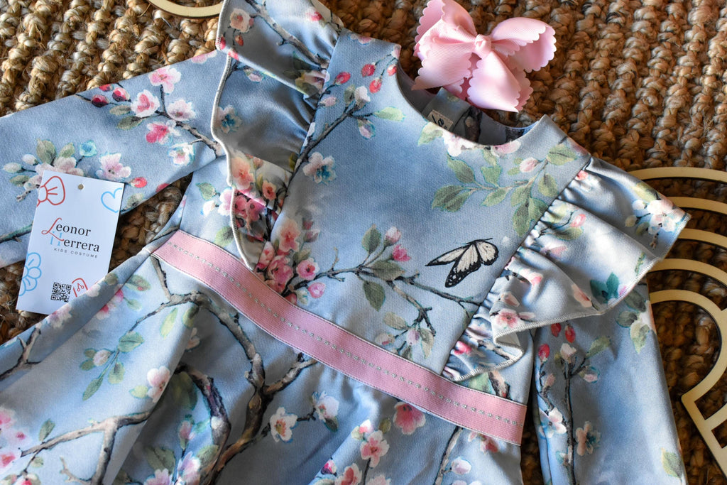 Dress Flowers in Grey
