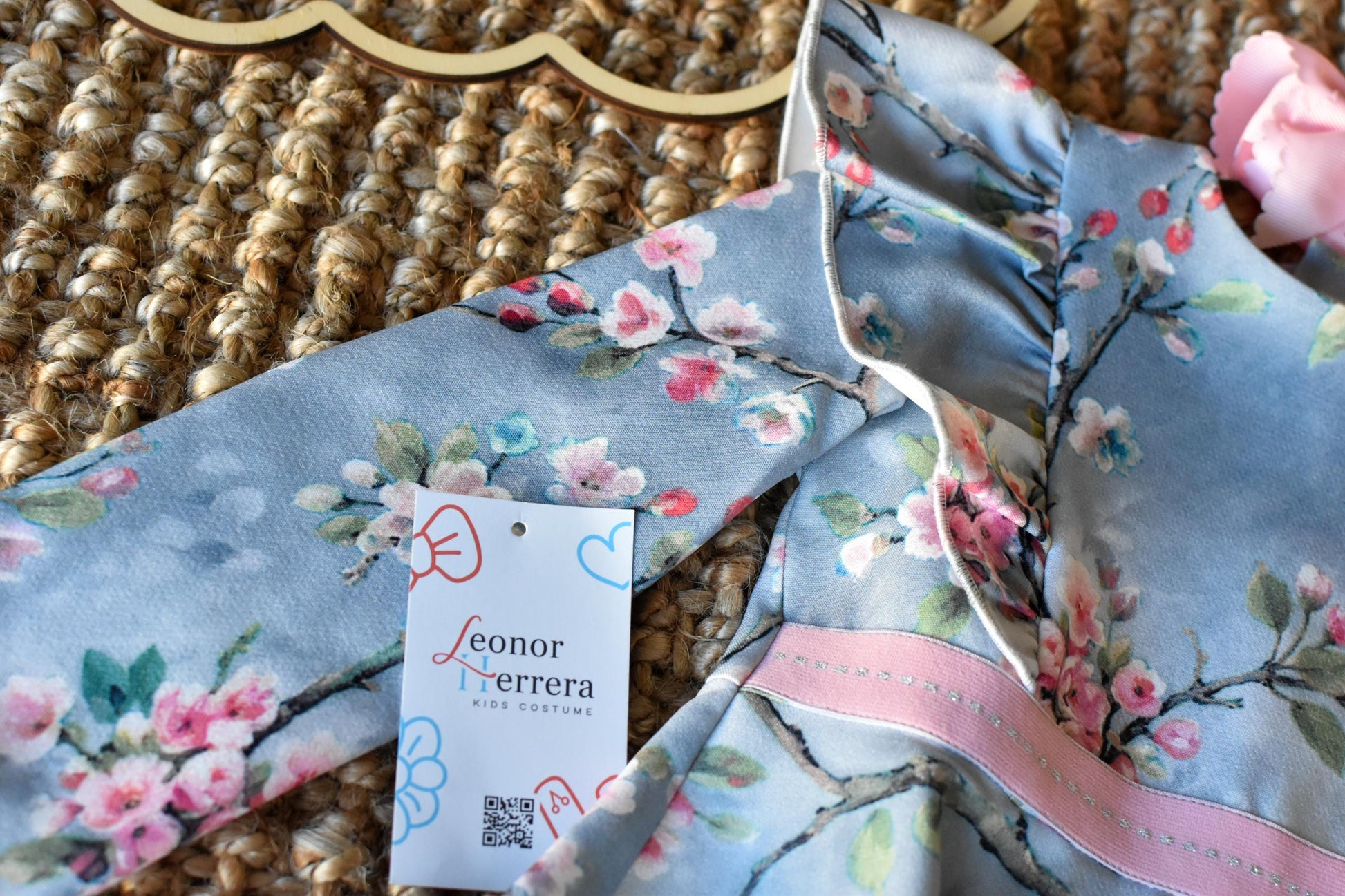 Dress Flowers in Grey