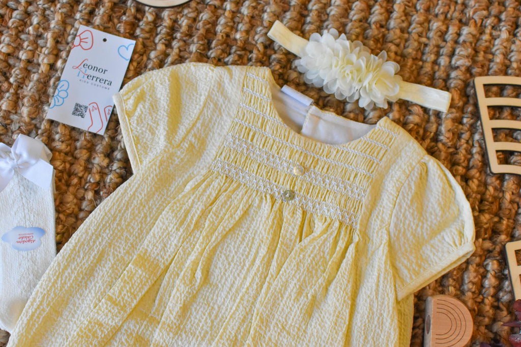 Peto details with socks and Bow in light Yellow