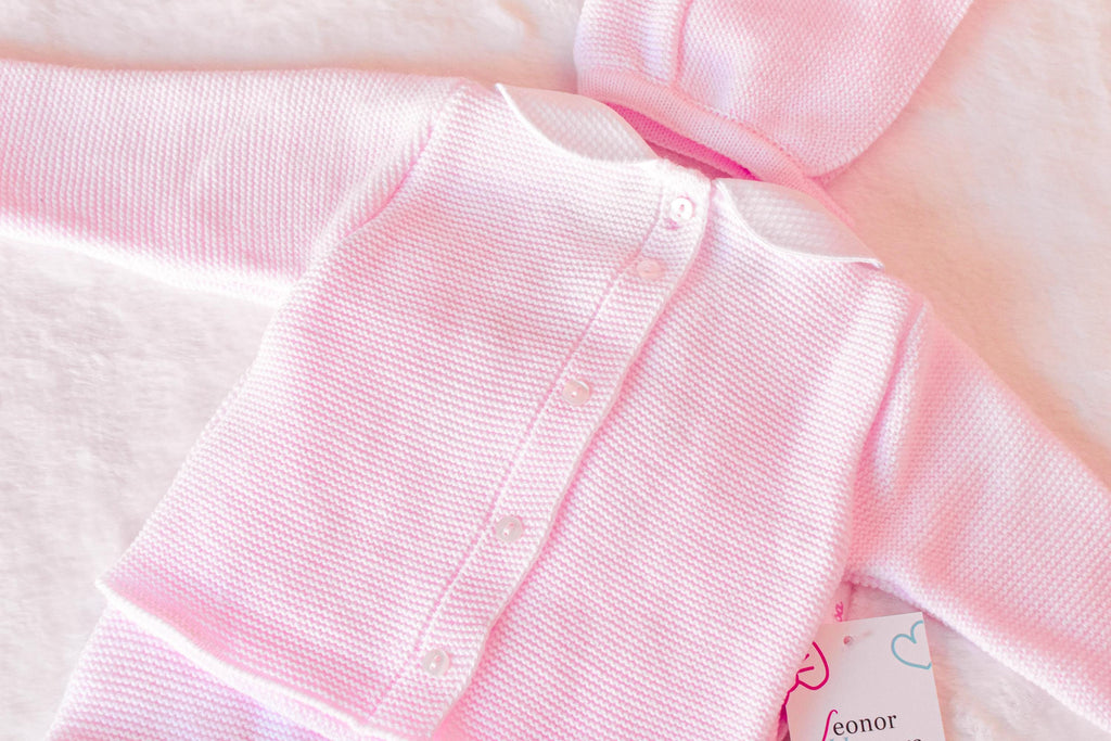 Knitted set with Buttons in Pink