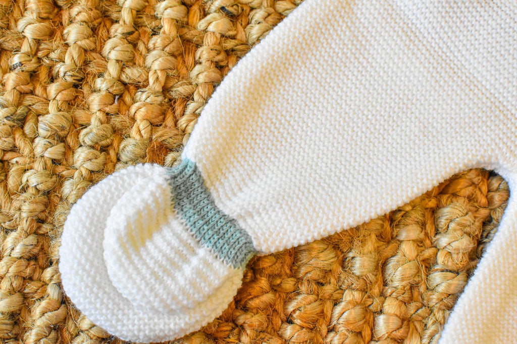 Knit Romper Newborn with bow in White - Green