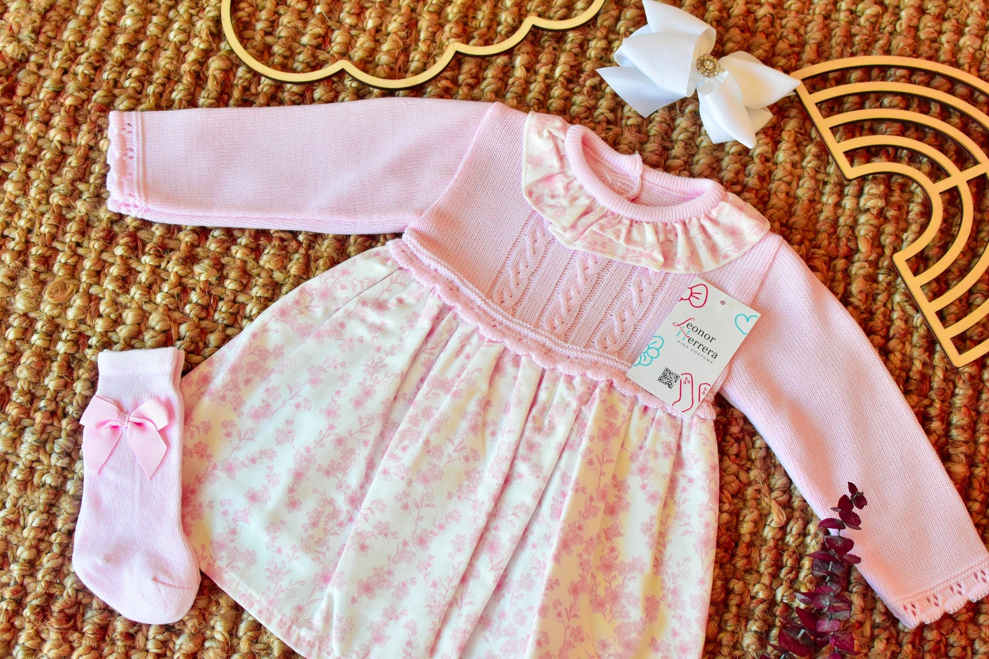 Dress Knit Flowers in Pink