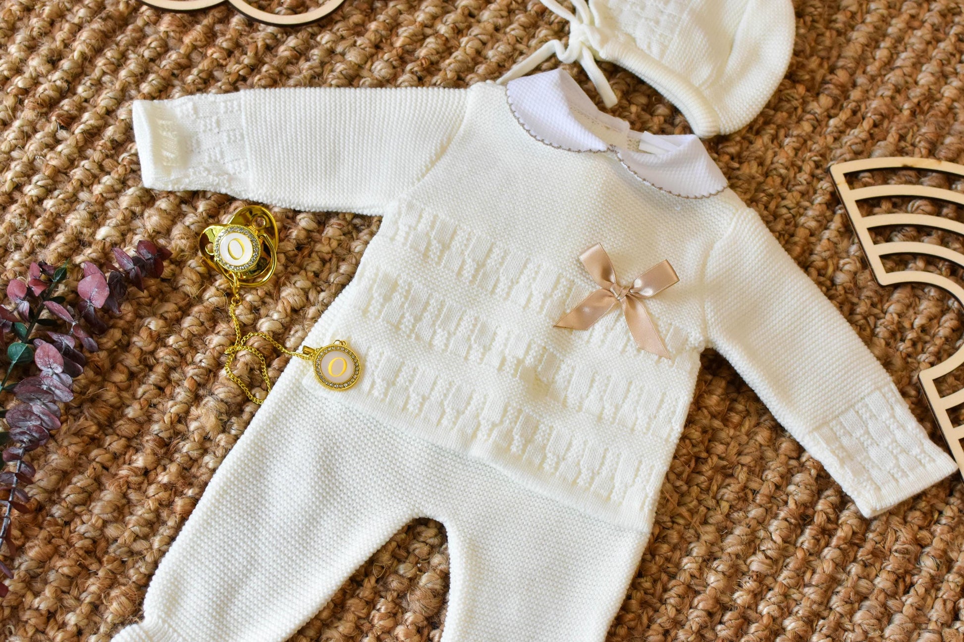 Knit Embroidered Set in beige