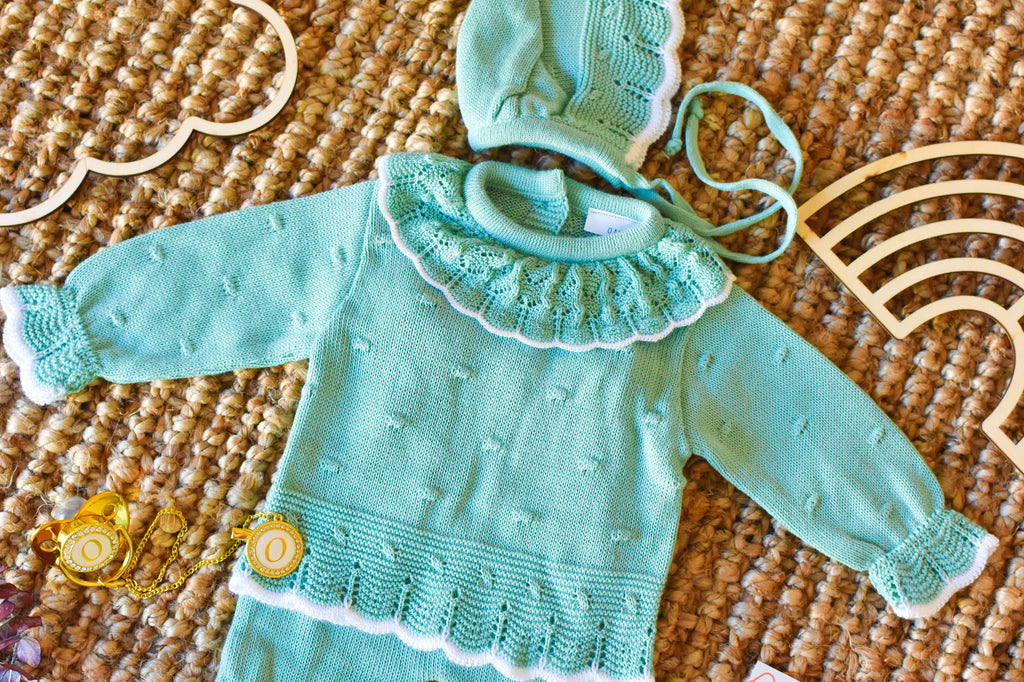 Knit Embroidered Collar Set in Green