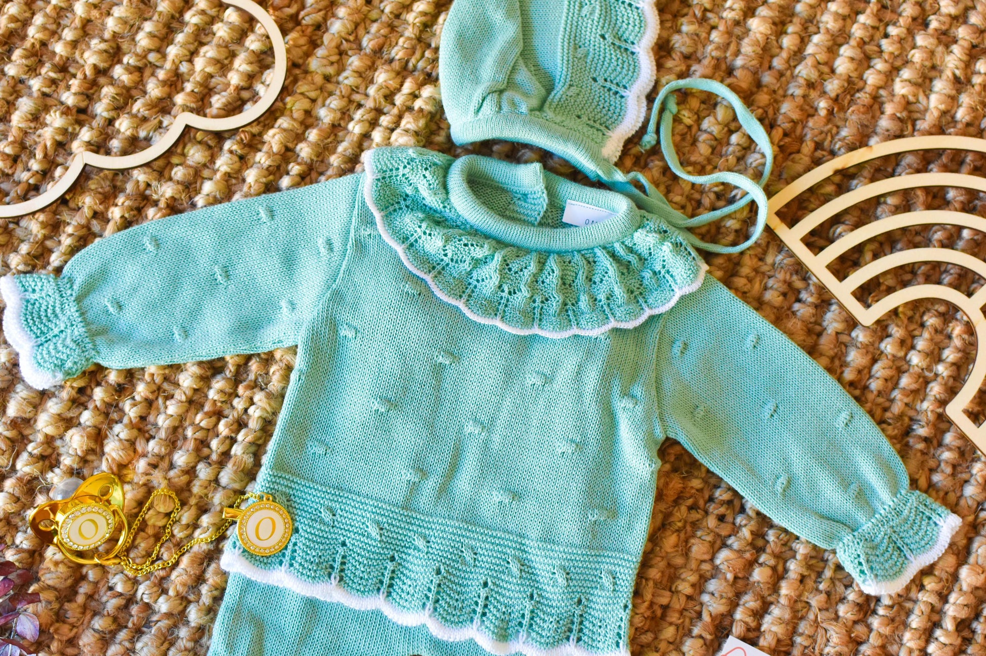 Knit Embroidered Collar Set in Green