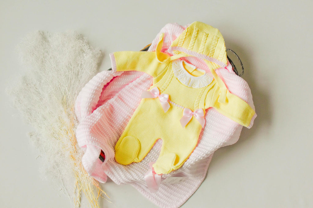Romper Knit Doble Cable Set in Yellow - Pink