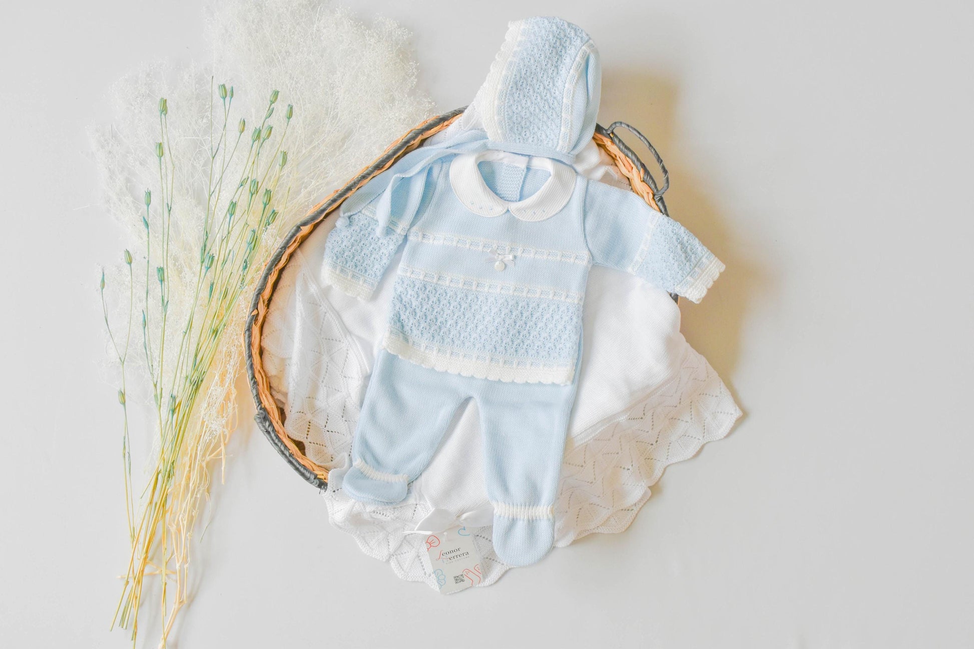 Knit Lines Embroidered in Sky