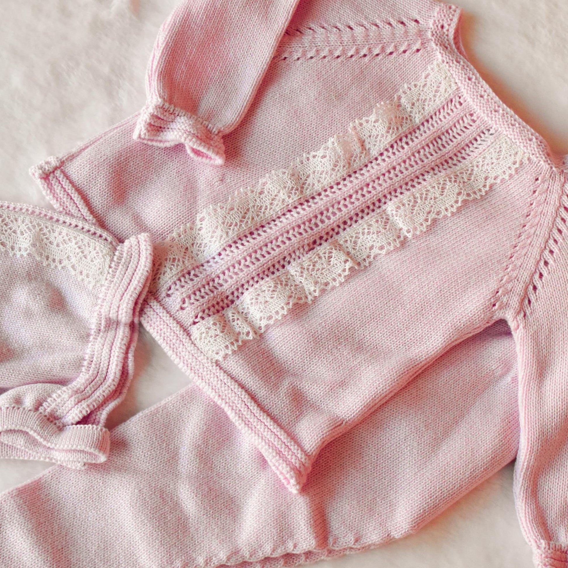 Knit Point Lines in Pink