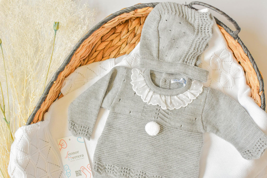 Knit Pom Set in Grey