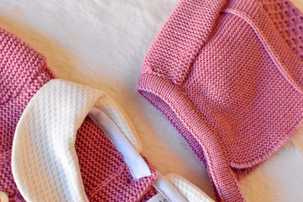 Knitted Set with Buttons in Old Pink